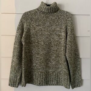 Green Chunky Knit Turtleneck Classic Sweater Trendy Modern Cottagecore Cozy Sz M
